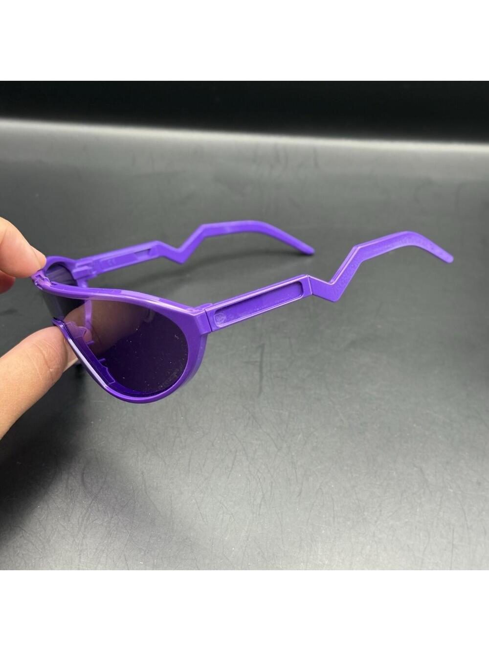 Oakley CMDN Electric Purple Grey Lenses OO9467-0433 (No Wicket/Icons/Nose Piece) - Picture 4 of 12